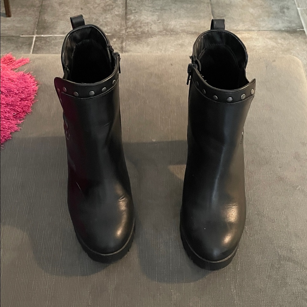 Stylish Black Ankle Boots